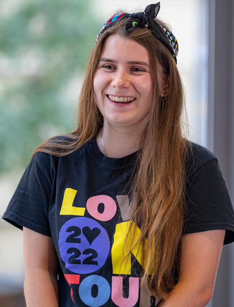 canteen ambassador chloe wearing a canteen bandanna